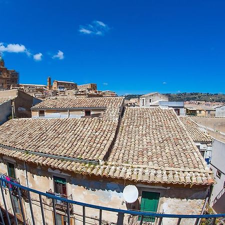 Umberto 33 Bed & Breakfast Piazza Armerina Exterior photo