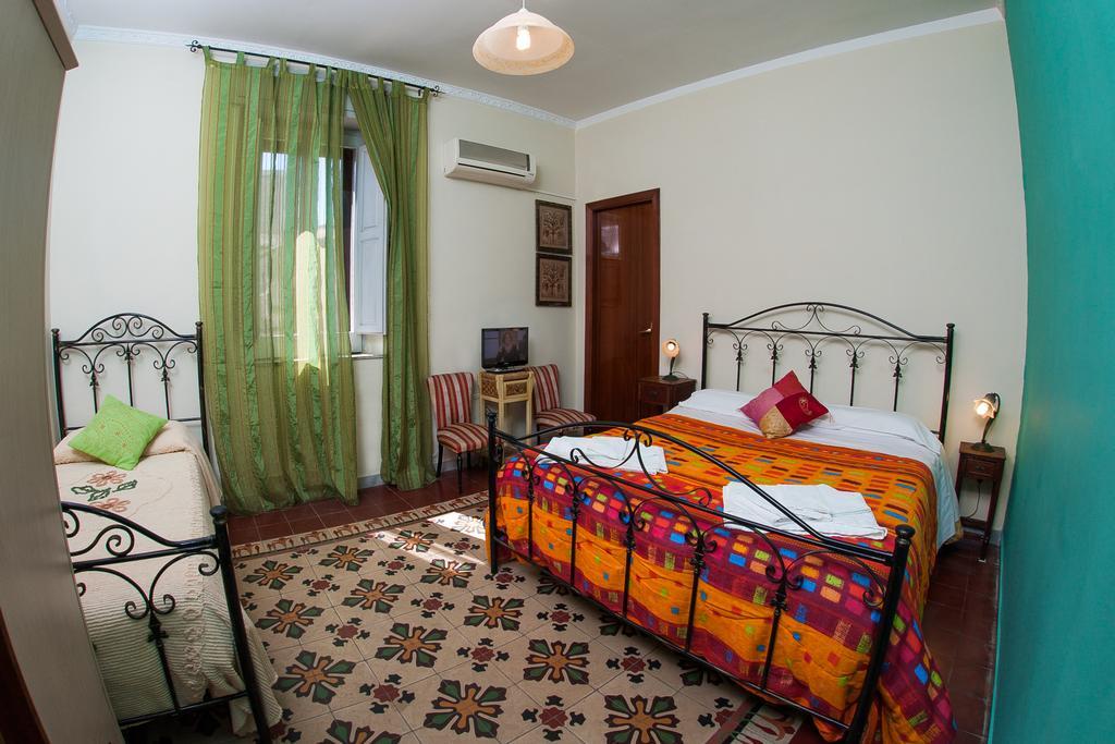Umberto 33 Bed & Breakfast Piazza Armerina Room photo
